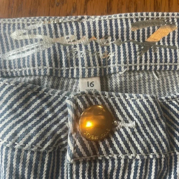 NWT Seven 7 Stripe Denim Bermuda Shorts Blue 16 0283 - Picture 3 of 8